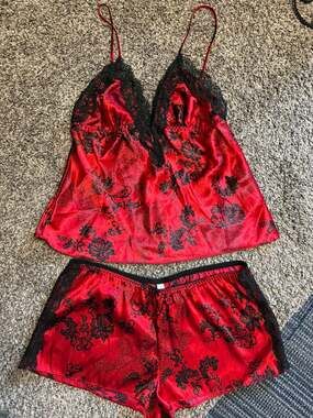 Apt. 9 Intimates Red and Black Floral Satin Cami and Shorts Pajama Lingerie Set
